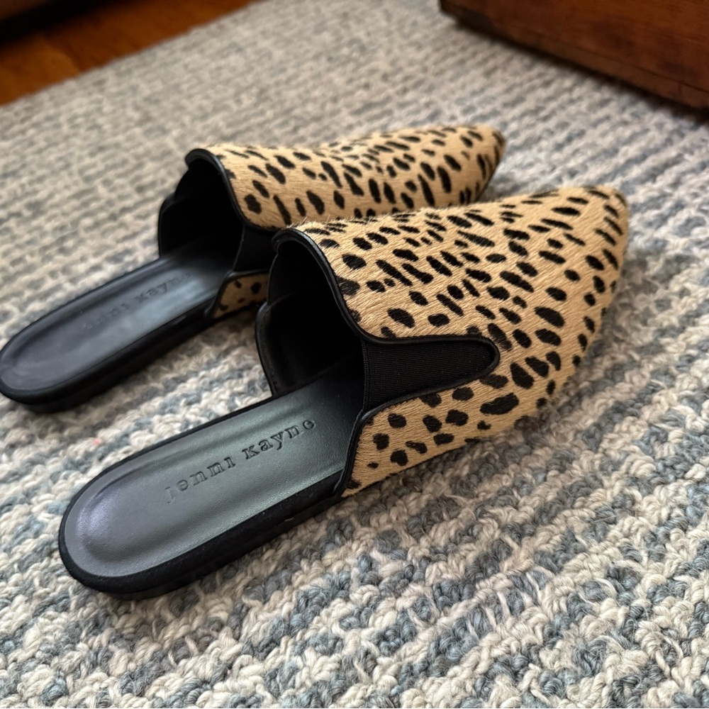 Jenni Kayne Black and Tan Mules Leopard Print